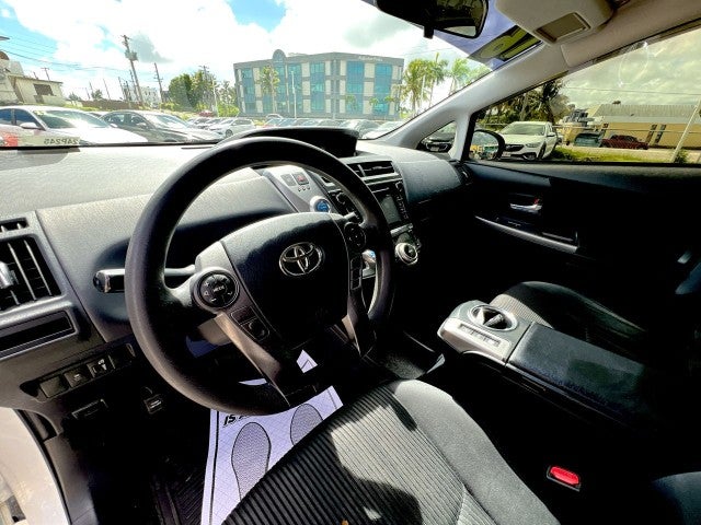 2016 Toyota Prius v Two
