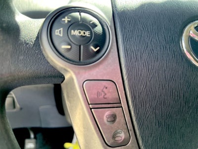 2016 Toyota Prius v Two