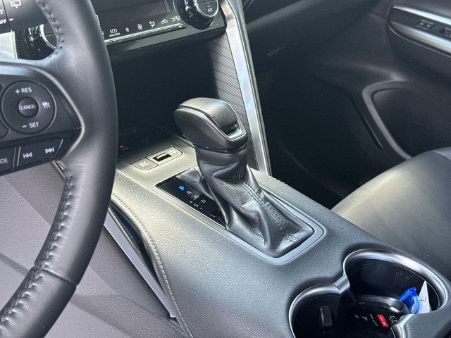 2024 Toyota Venza LE