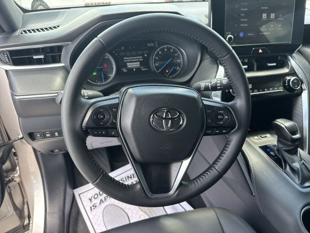 2024 Toyota Venza LE