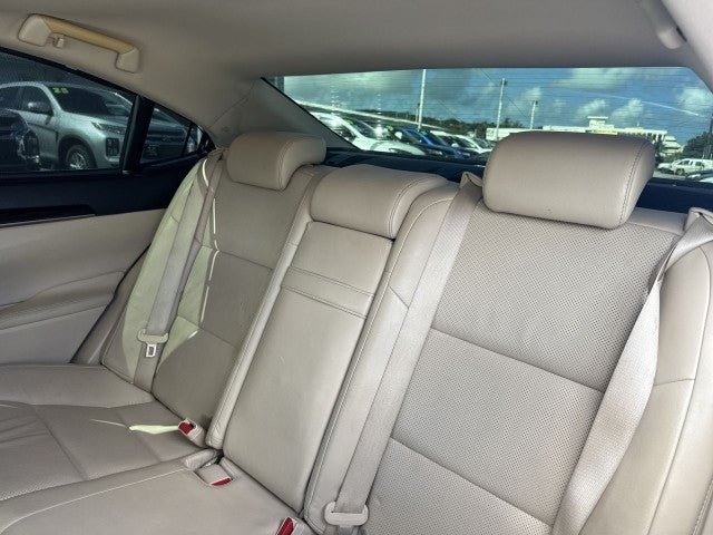 2013 Lexus ES 350 4dr Sdn