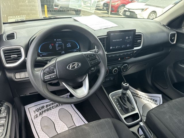 2023 Hyundai Venue Base