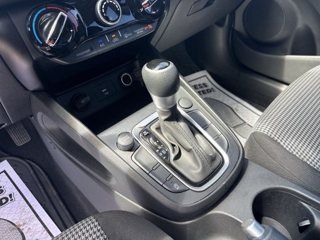 2022 Hyundai Kona SE