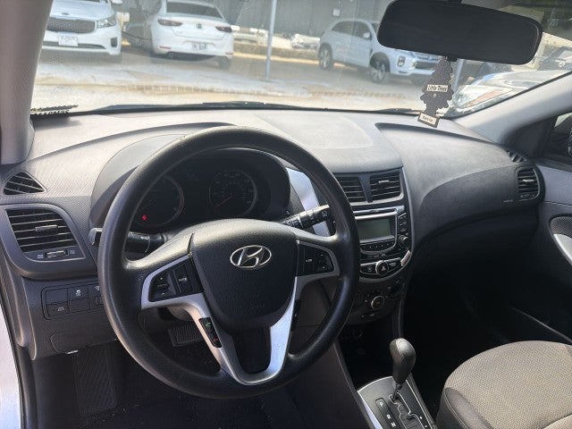 2013 Hyundai Accent GS
