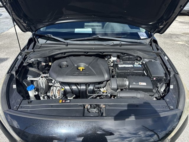 2020 Hyundai Elantra GT Auto