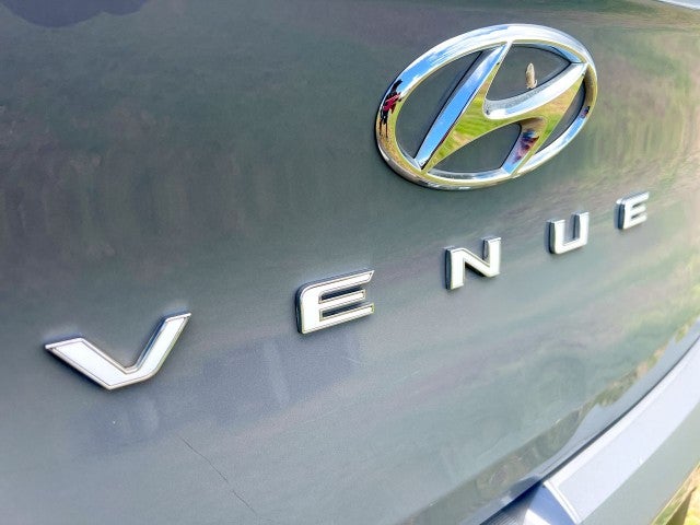 2022 Hyundai Venue SEL