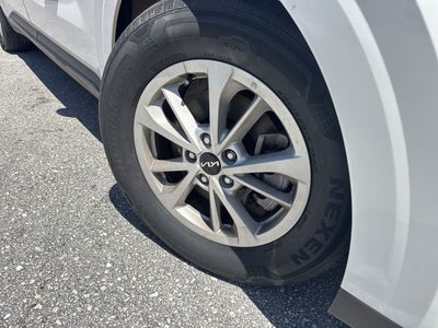 2023 Kia Carnival LX