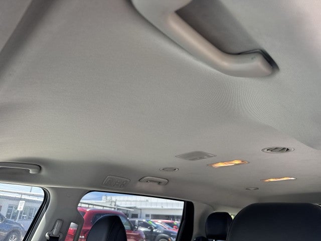 2023 Kia Carnival LX