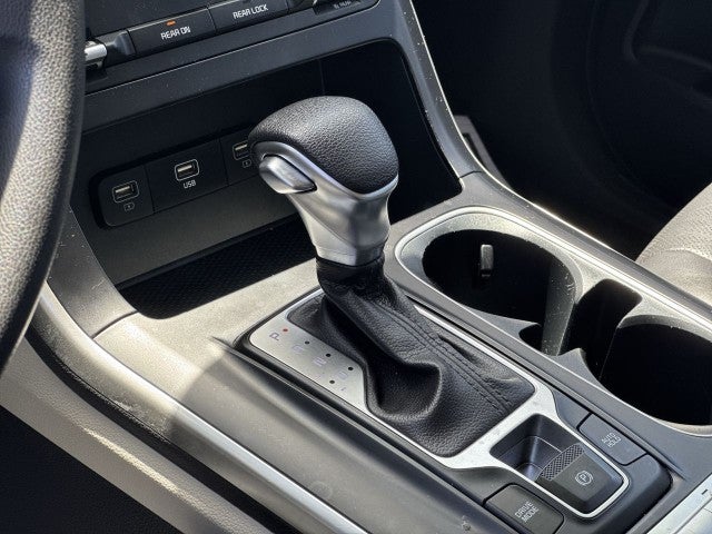 2023 Kia Carnival LX