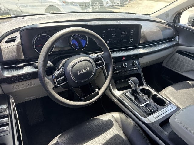 2023 Kia Carnival LX