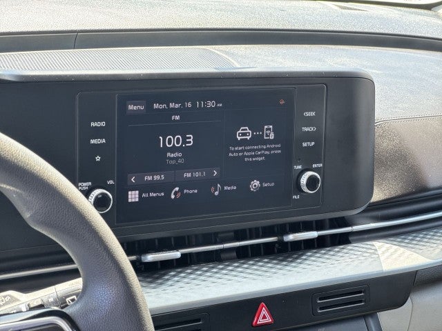 2023 Kia Carnival LX