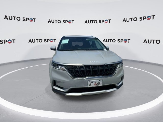 2023 Kia Carnival LX