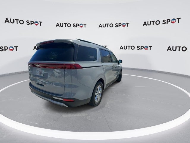 2023 Kia Carnival LX