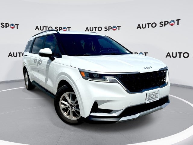 2023 Kia Carnival LX