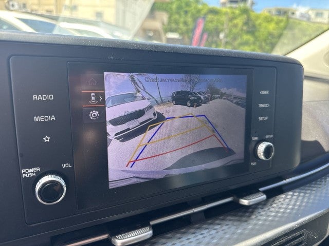 2023 Kia Carnival LX