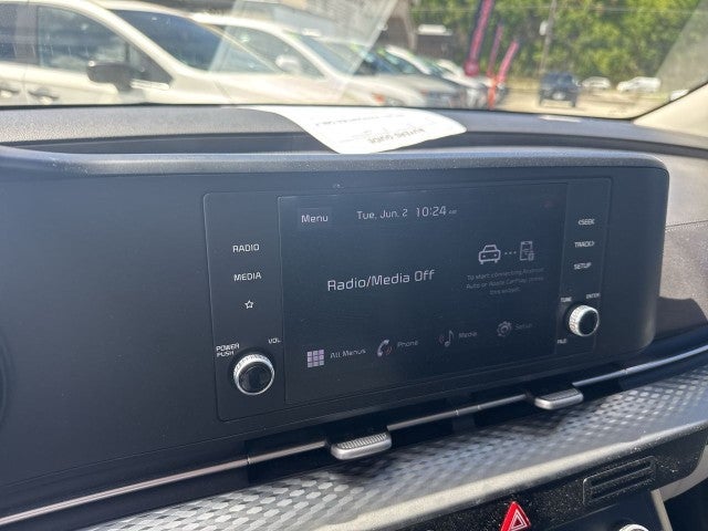 2023 Kia Carnival LX
