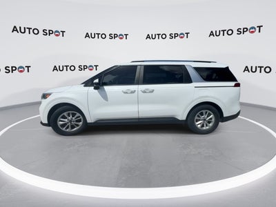 2023 Kia Carnival LX