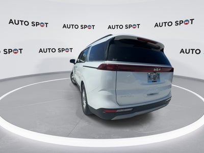 2023 Kia Carnival LX