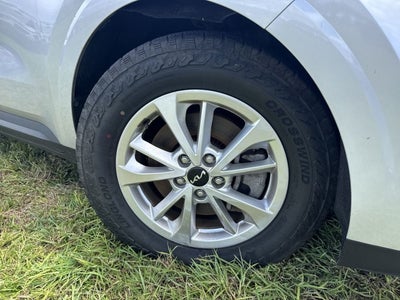 2023 Kia Carnival LX