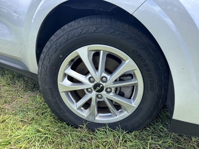 2023 Kia Carnival LX