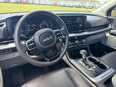 2023 Kia Carnival LX