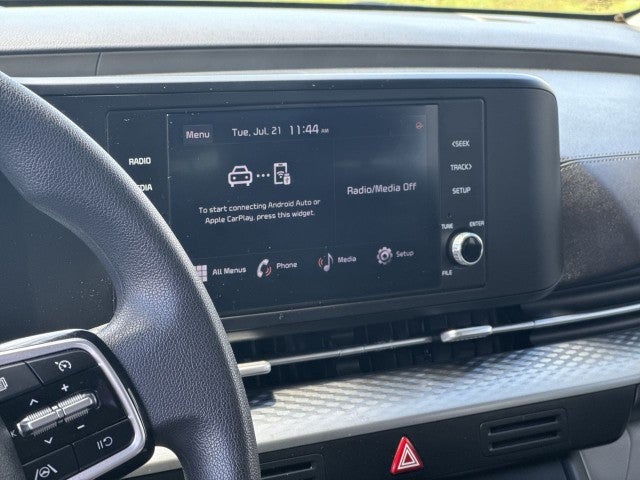 2023 Kia Carnival LX