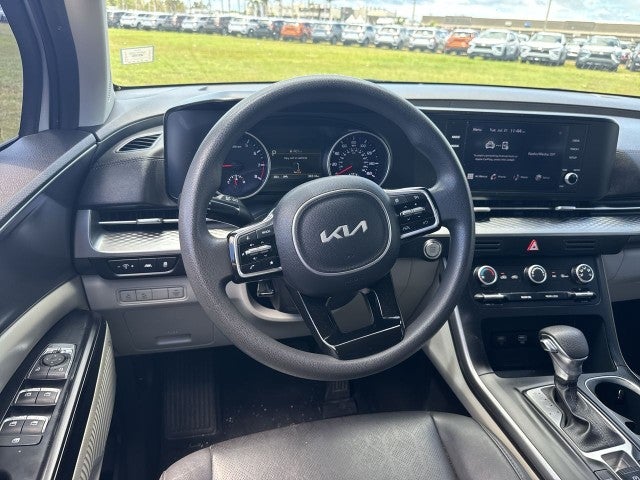2023 Kia Carnival LX