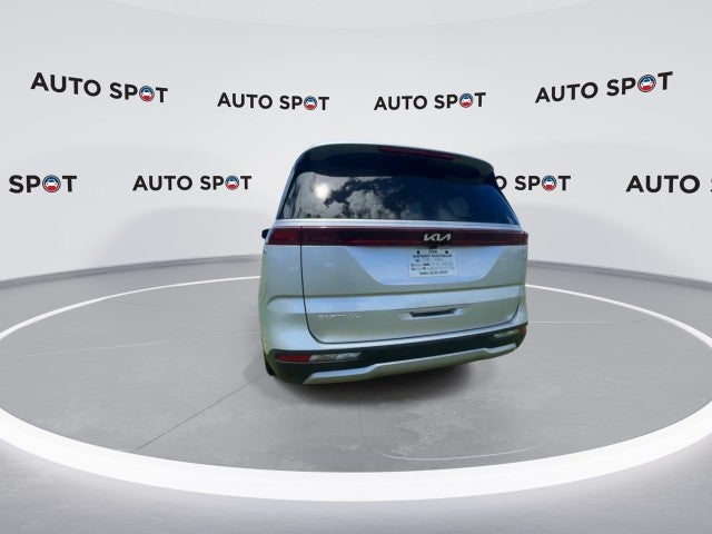 2023 Kia Carnival LX