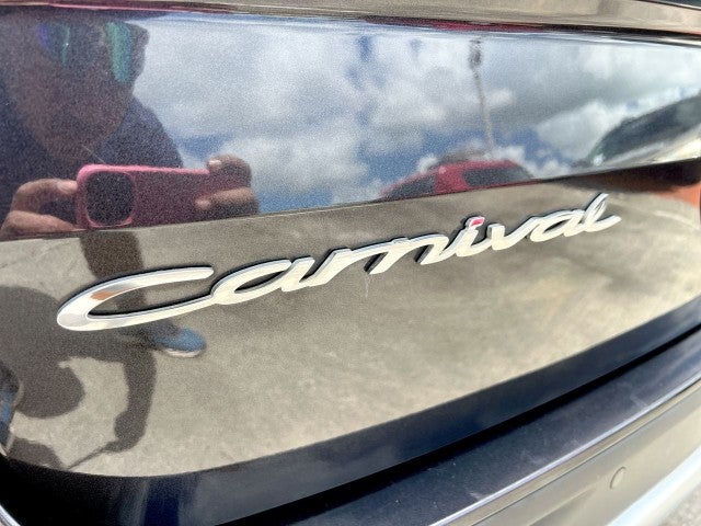 2022 Kia Carnival EX